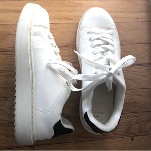 Women’s White Sneaker